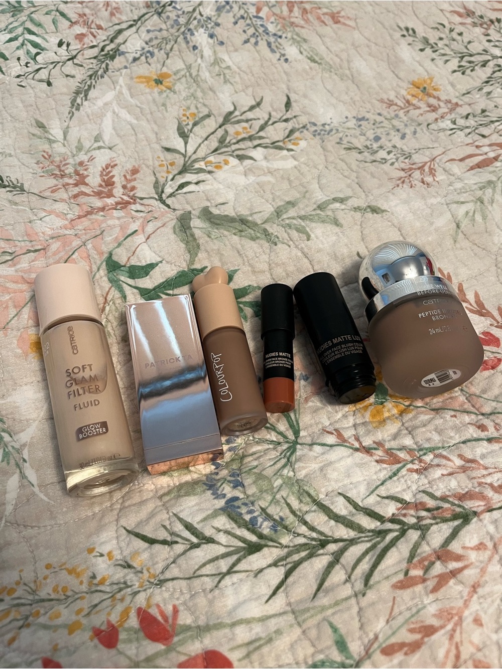 Cheek bundle